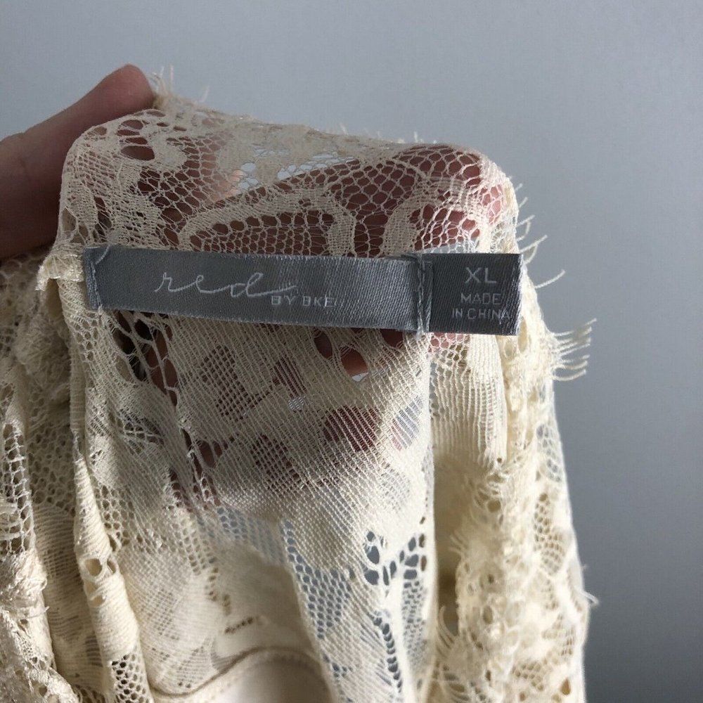 Red‎ By BKE Size XL Cream Floral Lace Semi Sheer Stretch Long Sleeve Shirt Lined - Picture 15 of 16